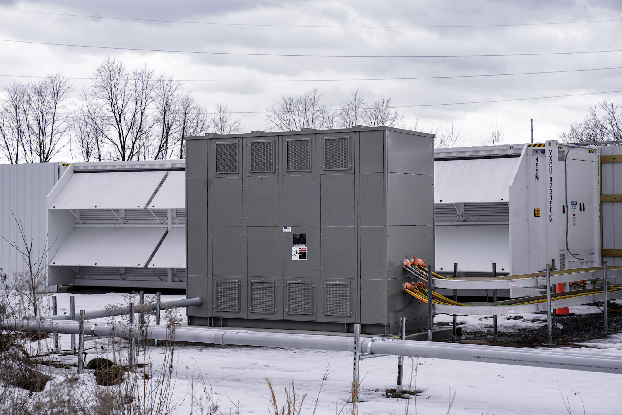 A JCL dry-type transformer installed at a battery storage site